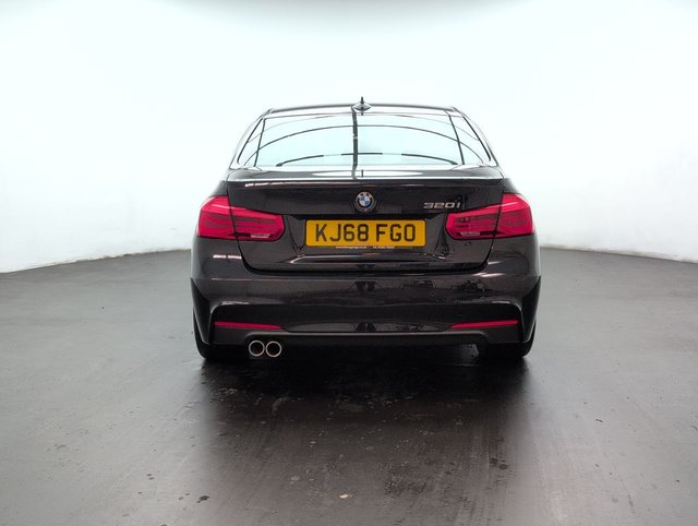 USED 2019 68 BMW 3 SERIES 2.0 320i M Sport Auto 4dr CLICK+COLLECT / HOME DELIVERY