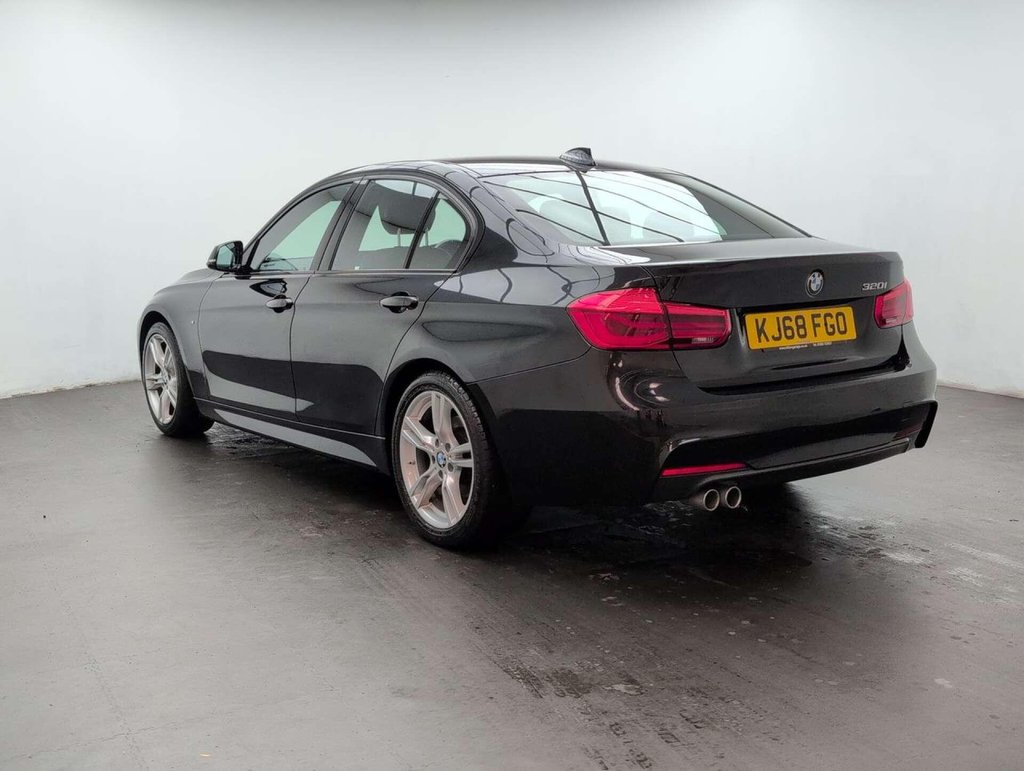 Used 2019 68 BMW 3 SERIES 2.0 320i M Sport Auto 4dr CLICK+COLLECT / HOME DELIVERY