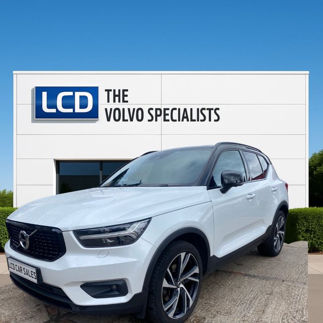 View our VOLVO XC40