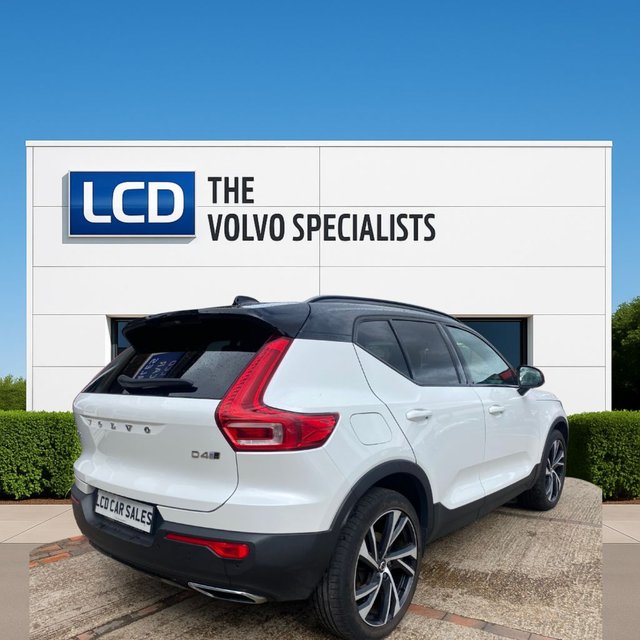 View our VOLVO XC40
