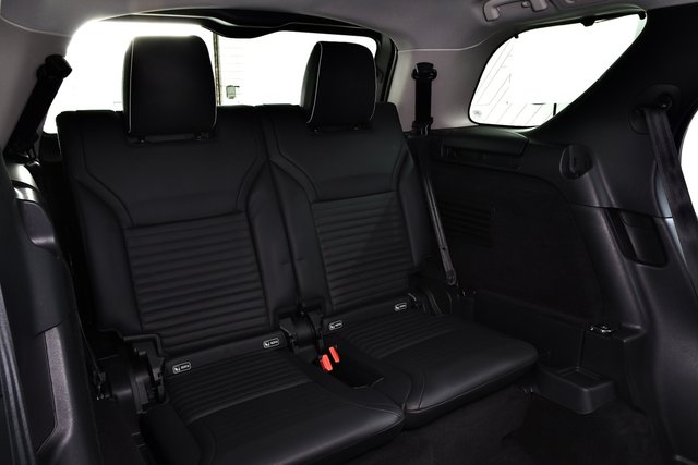 USED 2020 70 LAND ROVER DISCOVERY 3.0 SD V6 HSE Luxury SUV 5dr Diesel Auto 4WD Euro 6 (s/s) (306 ps) &pound;75k New | Rear Ent | E/D/Tbar