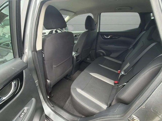 View our NISSAN QASHQAI