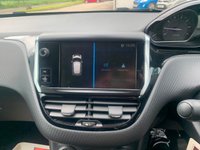 USED 2019 19 PEUGEOT 208 1.2 PureTech Signature Hatchback 5dr Petrol Manual Euro 6 (s/s) (82 ps) 