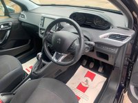 USED 2019 19 PEUGEOT 208 1.2 PureTech Signature Hatchback 5dr Petrol Manual Euro 6 (s/s) (82 ps) 