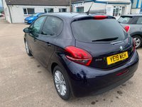 USED 2019 19 PEUGEOT 208 1.2 PureTech Signature Hatchback 5dr Petrol Manual Euro 6 (s/s) (82 ps) 