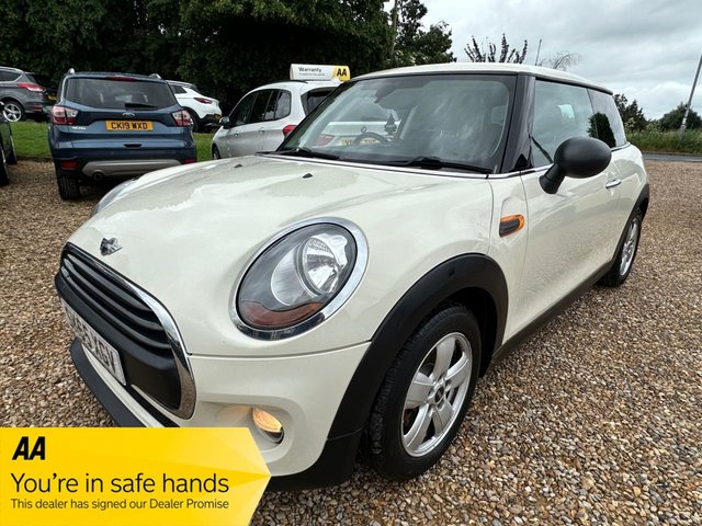 View our MINI Hatch 1.2 One Hatchback 3dr Petrol Manual Euro 6 (s/s) (102 ps)