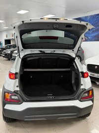 USED 2020 69 HYUNDAI KONA 1.0 T-GDi Play SUV 5dr Petrol Manual Euro 6 (s/s) (120 ps) FULL HYUNDAI DEALER HISTORY + STUNNING CAR APPLE CAR PLAY!