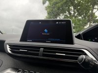 USED 2019 19 PEUGEOT 5008 1.2 PureTech Allure SUV 5dr Petrol Manual Euro 6 (s/s) (130 ps) PARKING CAMERA/HEATED SEATS