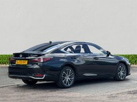 USED 2023 72 LEXUS ES 2.5 300h Saloon 4dr Petrol Hybrid E-CVT Euro 6 (s/s) (218 ps) 