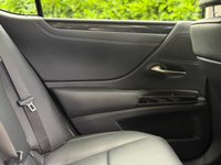 USED 2023 72 LEXUS ES 2.5 300h Saloon 4dr Petrol Hybrid E-CVT Euro 6 (s/s) (218 ps) 
