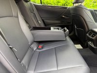 USED 2023 72 LEXUS ES 2.5 300h Saloon 4dr Petrol Hybrid E-CVT Euro 6 (s/s) (218 ps) 