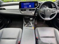 USED 2023 72 LEXUS ES 2.5 300h Saloon 4dr Petrol Hybrid E-CVT Euro 6 (s/s) (218 ps) 