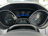USED 2017 66 FORD FOCUS 1.0T EcoBoost Zetec Hatchback 5dr Petrol Manual Euro 6 (s/s) (125 ps) Comprehensive Service History  |  Set of 2 Keys