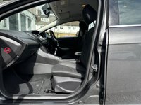 USED 2017 66 FORD FOCUS 1.0T EcoBoost Zetec Hatchback 5dr Petrol Manual Euro 6 (s/s) (125 ps) Comprehensive Service History  |  Set of 2 Keys