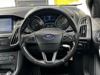 USED 2017 66 FORD FOCUS 1.0T EcoBoost Zetec Hatchback 5dr Petrol Manual Euro 6 (s/s) (125 ps) Comprehensive Service History  |  Set of 2 Keys