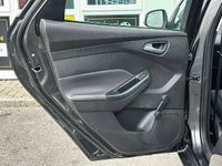 USED 2017 66 FORD FOCUS 1.0T EcoBoost Zetec Hatchback 5dr Petrol Manual Euro 6 (s/s) (125 ps) Comprehensive Service History  |  Set of 2 Keys