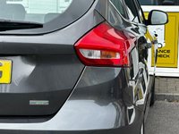 USED 2017 66 FORD FOCUS 1.0T EcoBoost Zetec Hatchback 5dr Petrol Manual Euro 6 (s/s) (125 ps) Comprehensive Service History  |  Set of 2 Keys
