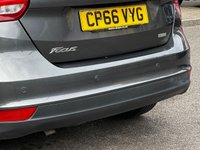 USED 2017 66 FORD FOCUS 1.0T EcoBoost Zetec Hatchback 5dr Petrol Manual Euro 6 (s/s) (125 ps) Comprehensive Service History  |  Set of 2 Keys
