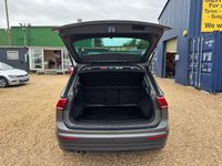 USED 2018 18 VOLKSWAGEN TIGUAN 2.0 TDI SE Navigation SUV 5dr Diesel DSG Euro 6 (s/s) (150 ps) FULL MAIN DEALER HISTORY, AUTO