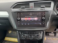 USED 2018 18 VOLKSWAGEN TIGUAN 2.0 TDI SE Navigation SUV 5dr Diesel DSG Euro 6 (s/s) (150 ps) FULL MAIN DEALER HISTORY, AUTO