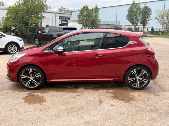 View our PEUGEOT 208