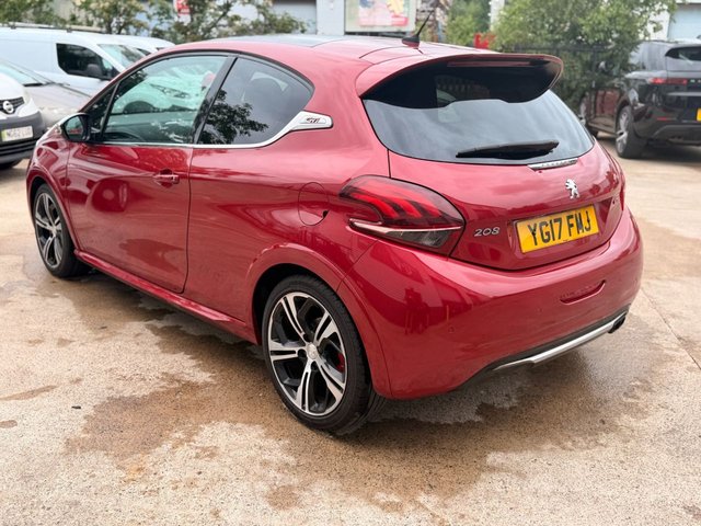 View our PEUGEOT 208