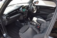 USED 2018 MINI HATCH 2.0 Cooper S Hatchback 3dr Petrol Steptronic Euro 6 (s/s) (192 ps) LOW MILE / BLACKED OUT / CHILI