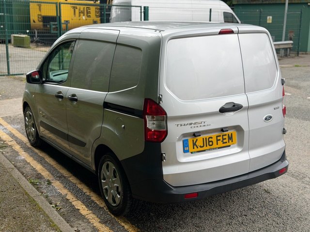 View our FORD TRANSIT COURIER