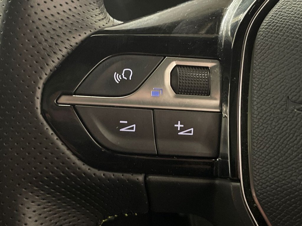 USED 2021 M PEUGEOT 2008 1.2 PureTech GT Premium SUV 5dr Petrol Manual Euro 6 (s/s) (130 ps) FULL DEALER HISTORY