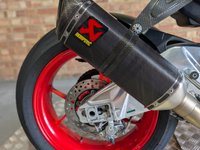 USED 2018 18 APRILIA TUONO 1100 V4 FACTORY. SERVICED. AKRAPOVIC. LOVELY CONDITION. GREAT EXTRAS