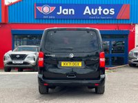 USED 2021 71 VAUXHALL VIVARO LIFE 2.0 Turbo D Elite M Auto SWB Euro 6 (s/s) 5dr (8 Seat) PanRoof+360Cam+Leather+e-doors