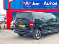 USED 2021 71 VAUXHALL VIVARO LIFE 2.0 Turbo D Elite M Auto SWB Euro 6 (s/s) 5dr (8 Seat) PanRoof+360Cam+Leather+e-doors