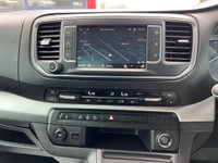 USED 2021 71 VAUXHALL VIVARO LIFE 2.0 Turbo D Elite M Auto SWB Euro 6 (s/s) 5dr (8 Seat) PanRoof+360Cam+Leather+e-doors