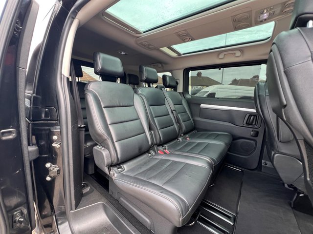 View our VAUXHALL VIVARO LIFE