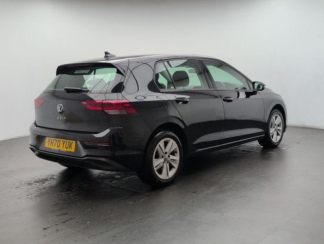 USED 2020 70 VOLKSWAGEN GOLF 1.0 Golf Life TSi 5dr CLICK+COLLECT / HOME DELIVERY