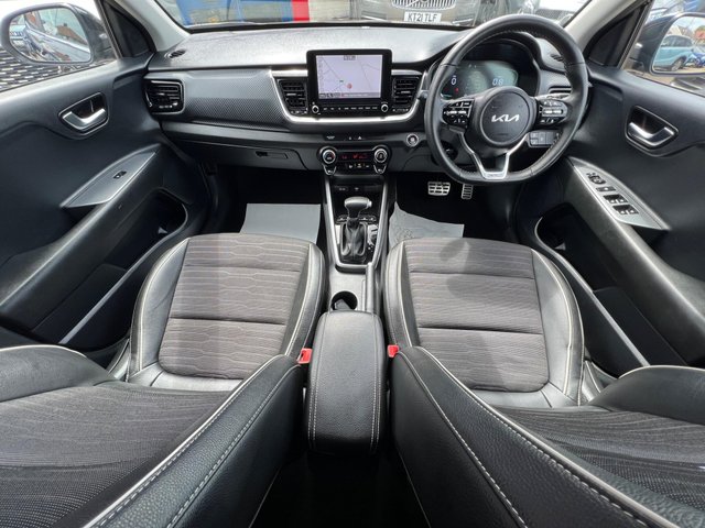 View our KIA STONIC