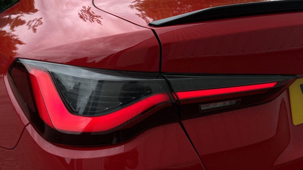 USED 2022 72 BMW M4 3.0 BiTurbo Competition Steptronic M xDrive Euro 6 (s/s) 2dr CARBON PACK|COMFORT PACK|+MORE