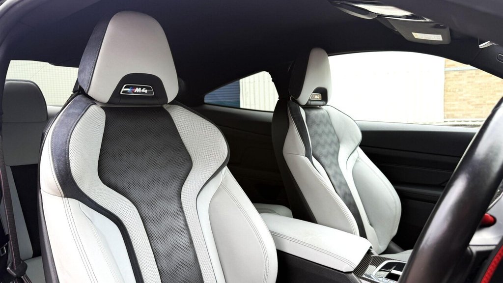 USED 2022 72 BMW M4 3.0 BiTurbo Competition Steptronic M xDrive Euro 6 (s/s) 2dr CARBON PACK|COMFORT PACK|+MORE