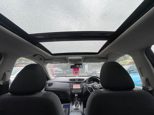 View our NISSAN X-TRAIL