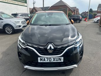 View our RENAULT CAPTUR