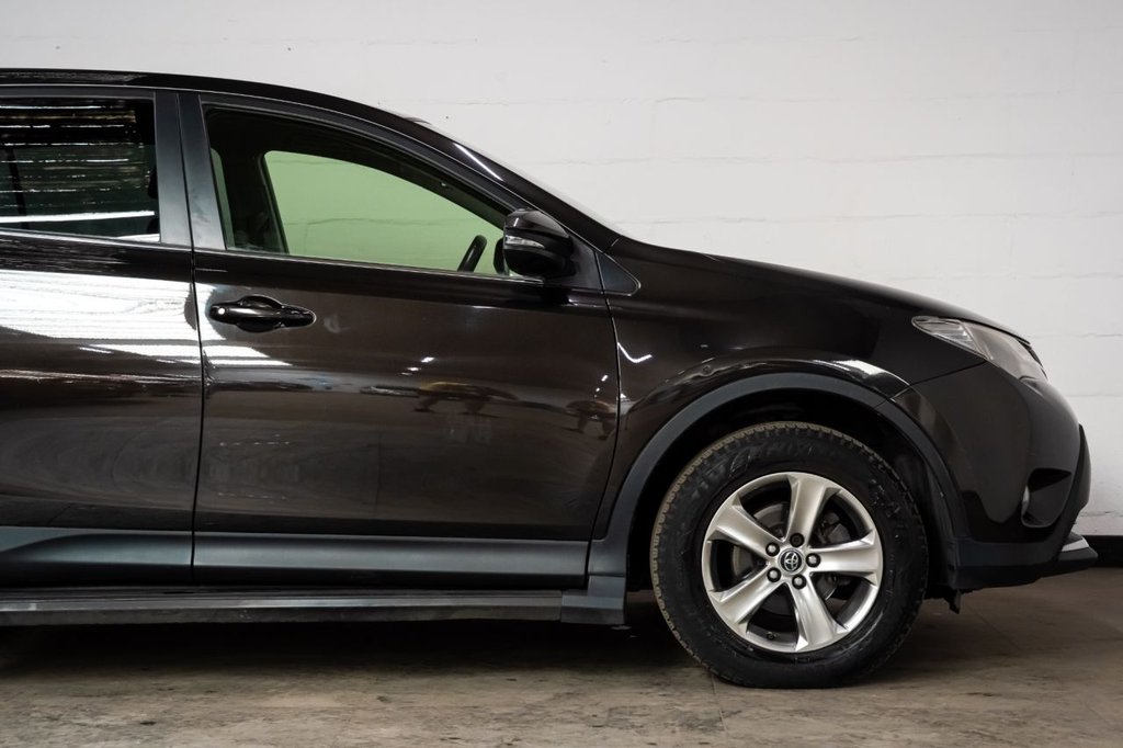 2015 Toyota RAV4 thumbnail 24
