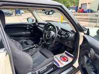 USED 2015 65 MINI HATCH 1.5 Cooper Hatchback 3dr Petrol Auto Euro 6 (s/s) (136 ps) MINI COOPER