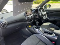 USED 2023 23 NISSAN JUKE 1.0 DIG-T N-Connecta SUV 5dr Petrol Manual Euro 6 (s/s) (114 ps) ***ONE OWNER + CAMERA + NAV + CRUISE+ APPLE PLAY*** (1Owner,Camera,Nav,ApplePlay,Cruise,FSH,9K!)
