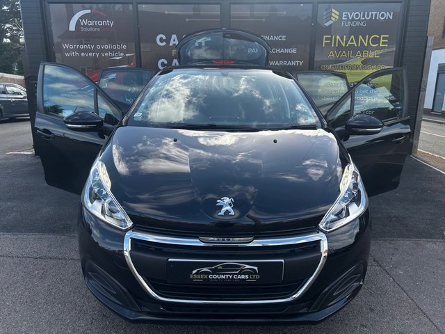 View our PEUGEOT 208