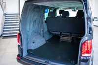 USED 2022 22 VOLKSWAGEN TRANSPORTER 2.0 TDI T30 Highline Kombi Double Cab 5dr Diesel DSG FWD SWB Euro 6 (s/s) (150 ps) Twin Sliding Doors, Tailgate