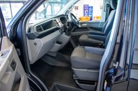 USED 2022 22 VOLKSWAGEN TRANSPORTER 2.0 TDI T30 Highline Kombi Double Cab 5dr Diesel DSG FWD SWB Euro 6 (s/s) (150 ps) Twin Sliding Doors, Tailgate
