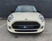 USED 2020 70 MINI HATCH 1.5 Cooper *Large Screen, Park Sensors, Heated Seats, LED Lights* 