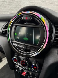 USED 2020 70 MINI HATCH 1.5 Cooper *Large Screen, Park Sensors, Heated Seats, LED Lights* 