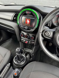 USED 2020 70 MINI HATCH 1.5 Cooper *Large Screen, Park Sensors, Heated Seats, LED Lights* 