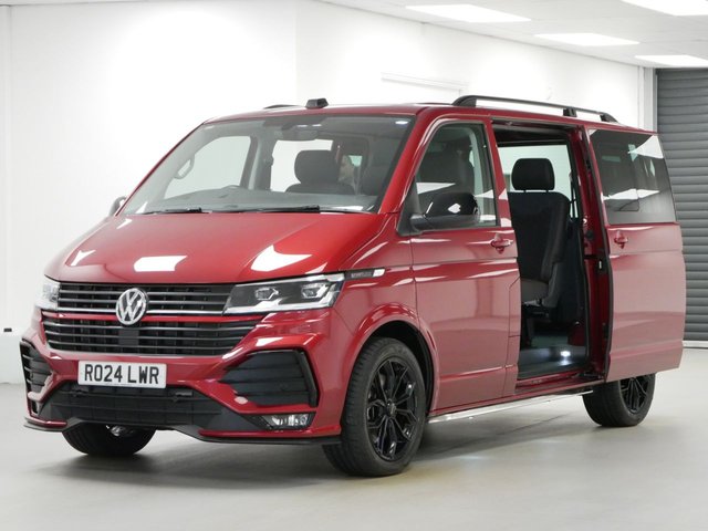 View our Volkswagen Transporter T32 2.0 BITDI 204 BMT SWB SPORTLINE DSG AUTO KOMBI 5 SEATER